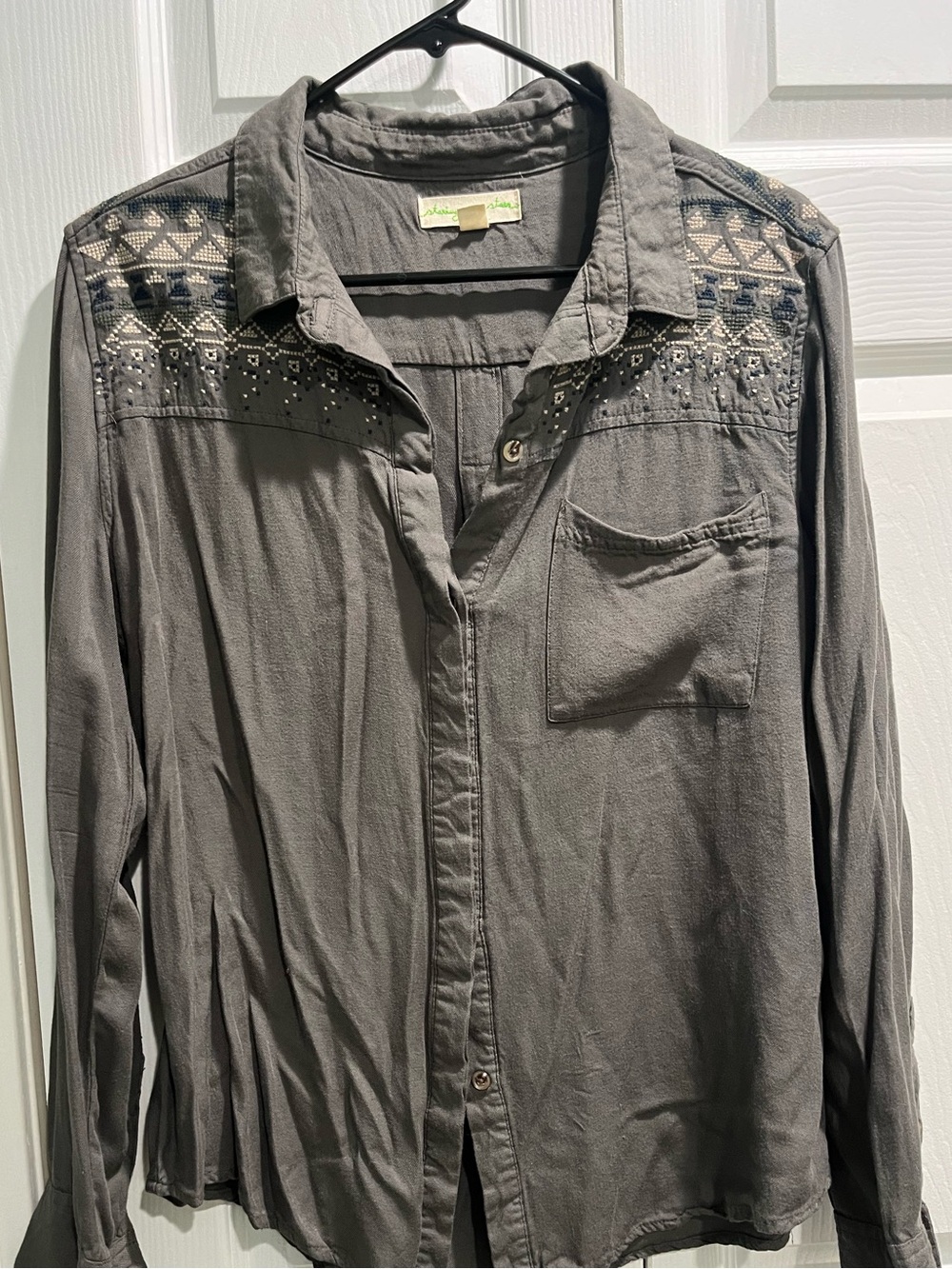 Women’s Button-Up Shirt